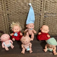 ۶ عددعروسک گوشتی‌ همگی باهم ۴۰۰ تومان