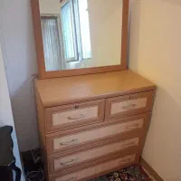 دراور ۳ کشو بزرگ و ۲ کشو کوچک