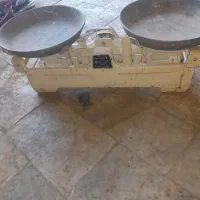 ترازوقدیمی|کلکسیون اشیاء عتیقه|مشکین‌دشت, |دیوار