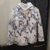 کت لی با سویشرت