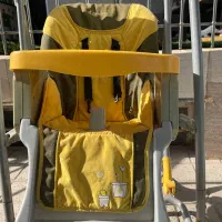 میز غذای کودک در حد نو