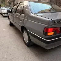 پژو ۴۰۵ مدل ۸۷ بیرنگ شاسیها سالم
