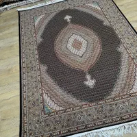 فرش ماشینی یک و نیم در دو متر ماهی(فرش هنرمند)|فرش|تبریز, |دیوار