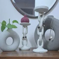 گلدان و شمعدان