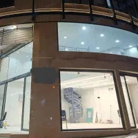 مغازه/۱۳۰ متر/بر اصلی دروازه کازرون
