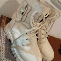 چکمه دخترانه