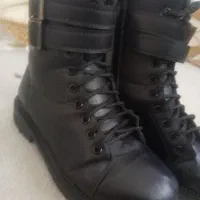 کفش نیم بوت|کیف، کفش، کمربند|اهواز, منبع اب|دیوار