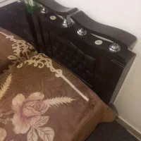 تخت خواب تک نفره هالوژن دار چوب گردو تاج دار|تخت و سرویس خواب|تهران, زنجان جنوبی|دیوار