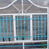 پنجره بسیار تمیز