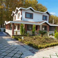 ویلا صفر جنگل/از تراس شاخ و برگ درخت جنگل لمس کنید