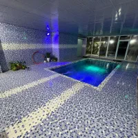 ویلا مدرن سه خواب استخردار شیک|اجارهٔ کوتاهمدت ویلا و باغ|چهارباغ, |دیوار