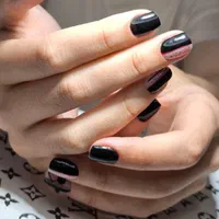 کاشت ناخن|خدمات آرایشگری و زیبایی|قم, زاد|دیوار