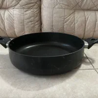 ماهیتابه کارال و قابلمه روی|ظروف پختوپز|یزد, |دیوار