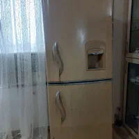 یخچال و فریزر  فروزان