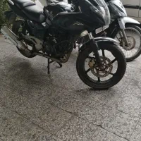 باجاج پالس ۲۲۰