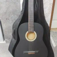 گیتار کلاسیک همراه با کاور