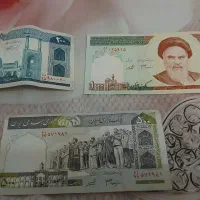 تعدادی اسکناس قدیمی