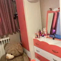 سرویس خواب|تخت و سرویس خواب|بومهن, |دیوار