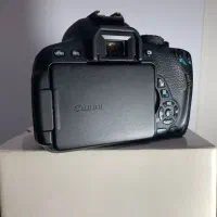 DSLR 700D|دوربین عکاسی و فیلم‌برداری|رشت, فرودگاه سردار جنگل رشت|دیوار