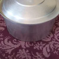 قابلمه روحی بزرگ محکم و سنگین|ظروف پخت‌وپز|تهران, آبشار تهران (دریاچه)|دیوار