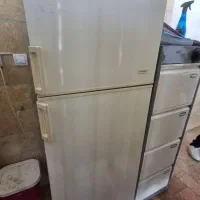 یخچال فریزر آزمایش