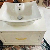 روشویی با کمد نو