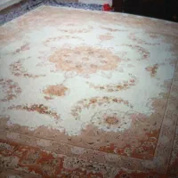 فرش سالم و یک تخته