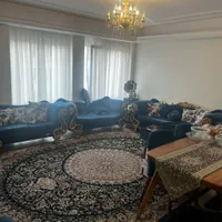 ۸۷ متر. مرزداران. سالن پرده خور. غرق نور