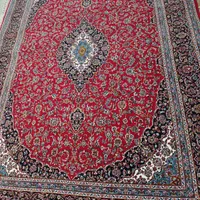 فرش قرمز لاکی