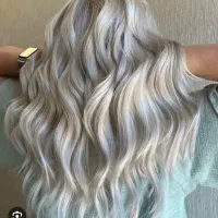 نیازمند میکاپ کار و رنگ کار حرفه ای با سابقه