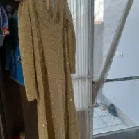 لباس مجلسی|لباس|قائن, |دیوار