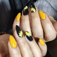 کاشت ناخن فولادشهر|خدمات آرایشگری و زیبایی|فولادشهر, C4|دیوار