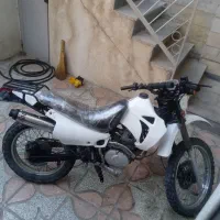 تریل پیشرو 200