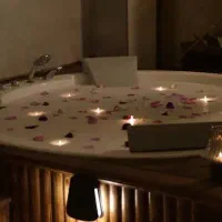 ماساژ تراپی جکوزی درمانی حمام داغ پارافین تراپی|خدمات زیبایی و سلامت|شیراز, شهرک گلدشت حافظ|دیوار