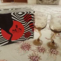 لیوان پایه دار