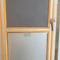 تعدادی ورق ایرانیت.درب آلومینیومی حمام وگلدان