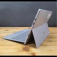 سر فیس پرو ۵ تمیز surface pro 5