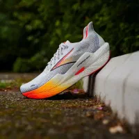 کتونی اورجینال بروکس رانینگ حرفه ای سایز 45