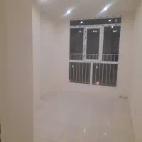 ۹۵متر/نوساز/روبه خیابان/خوش نقشه