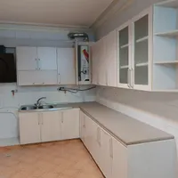 کابینت در حد نو با هود لمسی وسینک