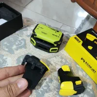 دسته بازی موبایل . دست بیقرار