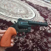 تفنگ اسباب بازی|اسباببازی|پرند, فاز ۴|دیوار