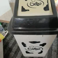 سطل زباله بزرگ