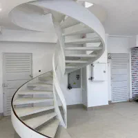 اجاره واحد تجاری ۷۰۰متری با امکانات فول|اجارهٔ مغازه و غرفه|کرمان, |دیوار