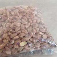 مغز پسته