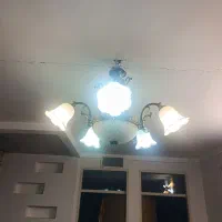 لوستر ۵ شعله سالم و در حد نو