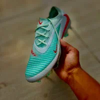 گفش فوتبال فانتوم جی ایکس ۳