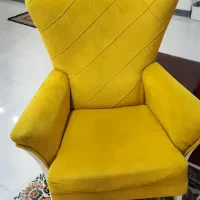 یک دست مبل راحتی نو نو با میز کوجک ومیز بزرگ وسط|مبلمان خانگی و میز عسلی|سیرجان, |دیوار