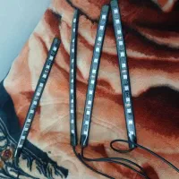 چراق زیر پایی ماشین قرمز سالم