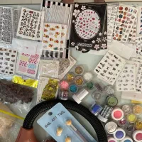 کاشت ناخن و طراحی ناخن